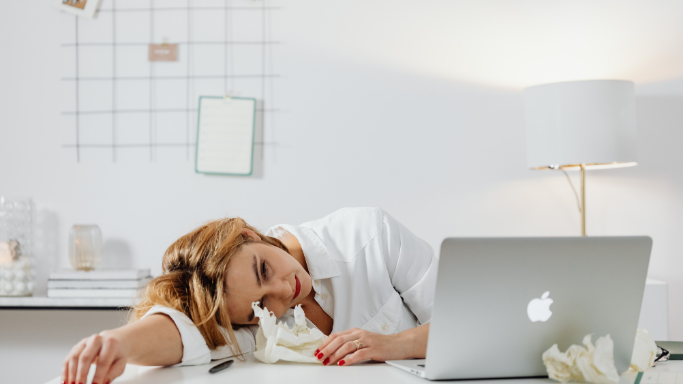Autocuidado no trabalho equilibra produtividade e saúde mental